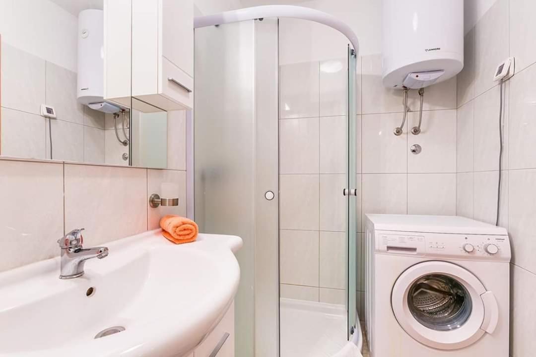 Apartman Nada *** Μεντουλίν Εξωτερικό φωτογραφία